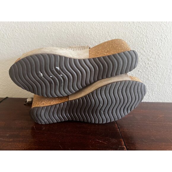 Marina Luna Comfort Wedge Sandals Platform Womens Sz 8/Eu38 Beige Suede Leather - Picture 9 of 11